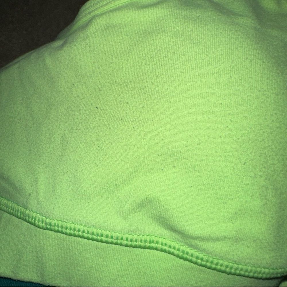 Lululemon bright neon lime green sports bra - Picture 8 of 10